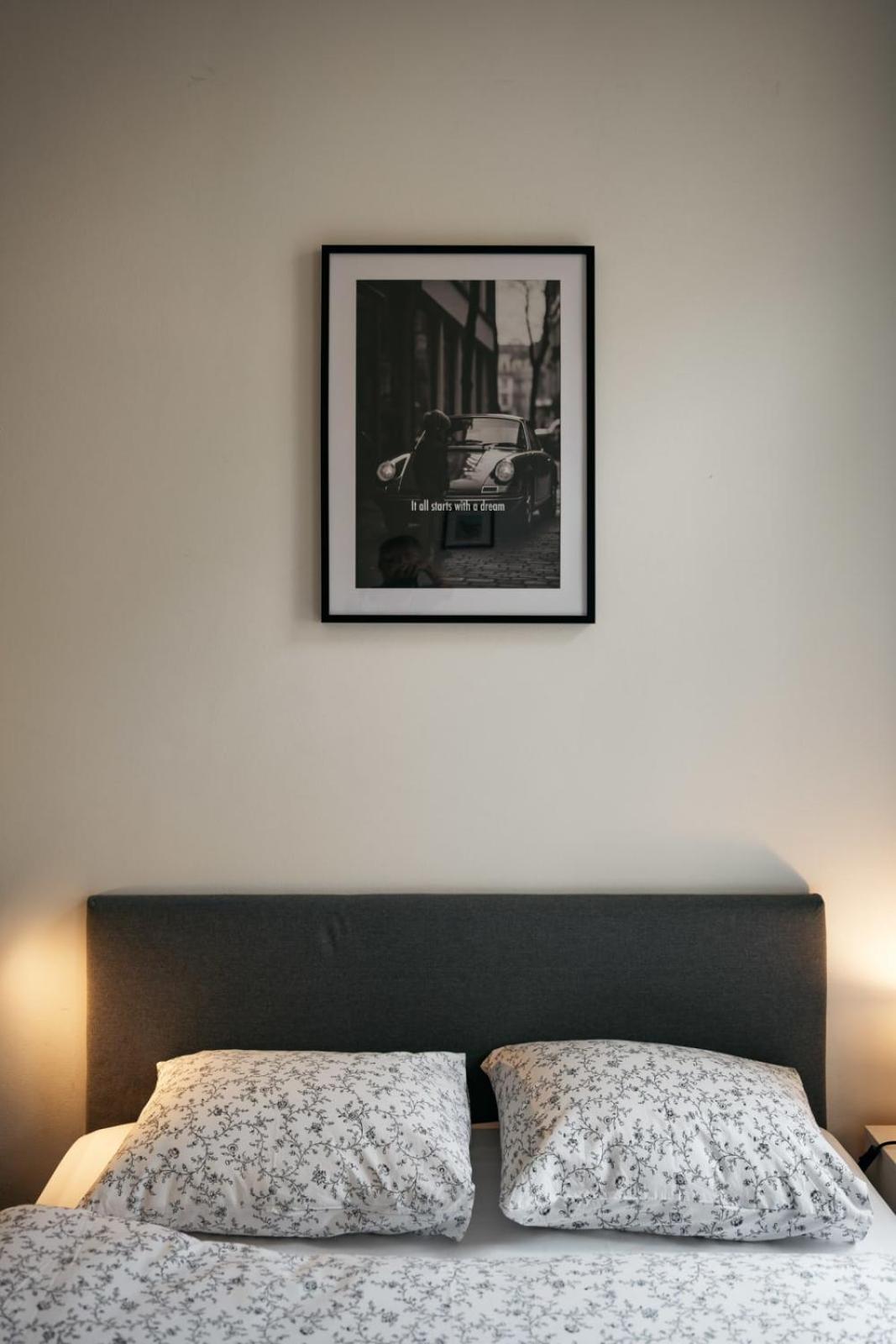 Comfortable And Cosy Apt A Few Steps From Dancing House And Naplavka Dance Praga Zewnętrze zdjęcie