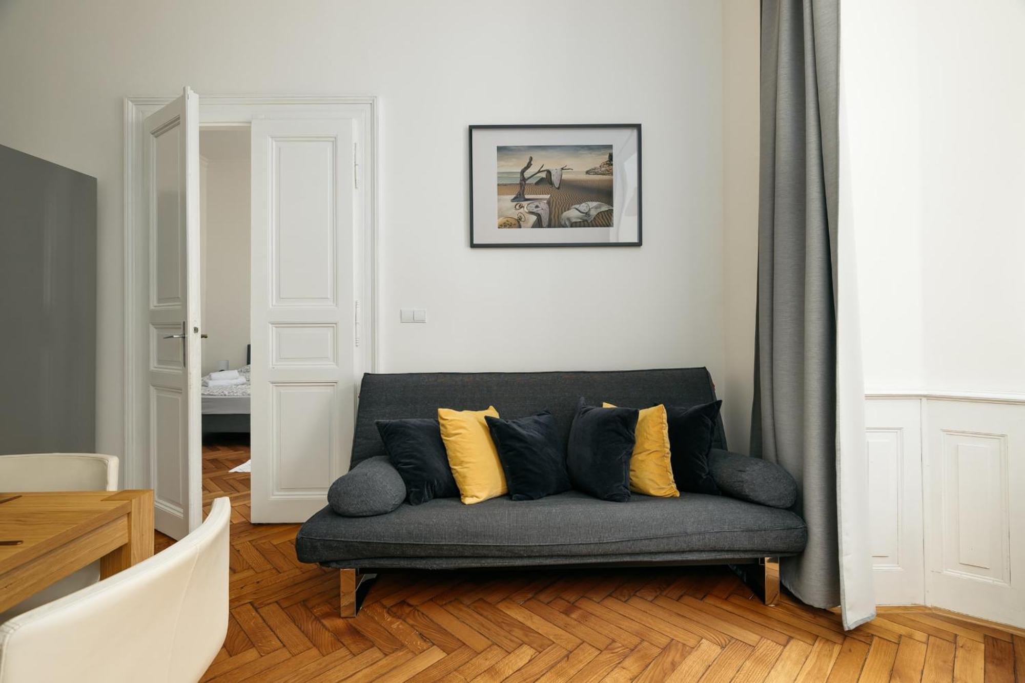 Comfortable And Cosy Apt A Few Steps From Dancing House And Naplavka Dance Praga Zewnętrze zdjęcie